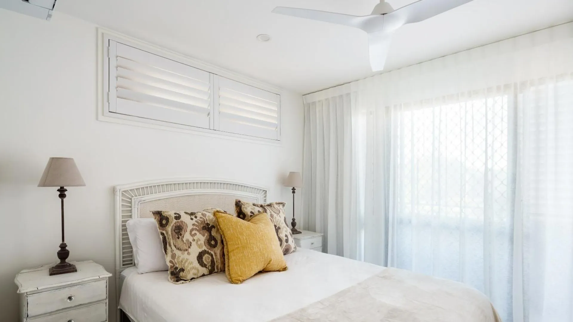 Absolute Beachfront Bliss On Kings Beach Caloundra Apartment